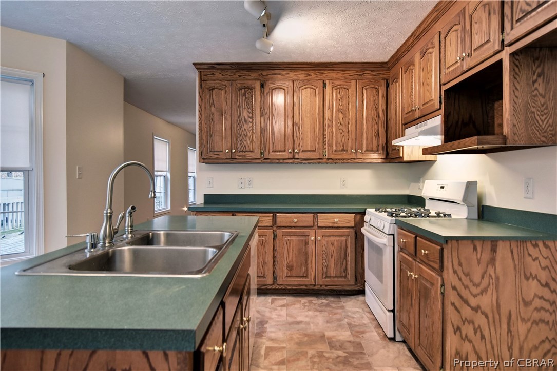 3401 Enos Road Gloucester, VA 23061 - Photo 13 of 34 Kitchen