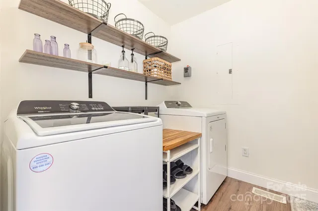 $350,000 | 6032 Castle Pines Drive, Rock Hill, SC 29730