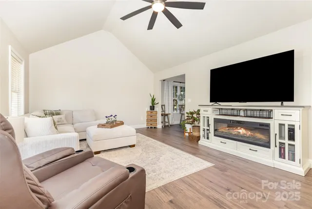 $350,000 | 6032 Castle Pines Drive, Rock Hill, SC 29730