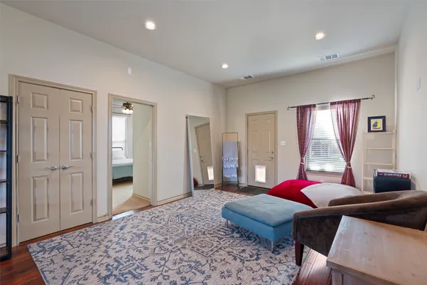 $325,000 | 209 Harris Street, Elgin, TX 78621