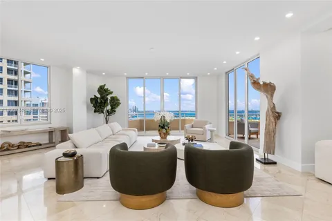 $4,995,000 | 808 Brickell Key Drive, Unit 3901, Miami, FL 33131
