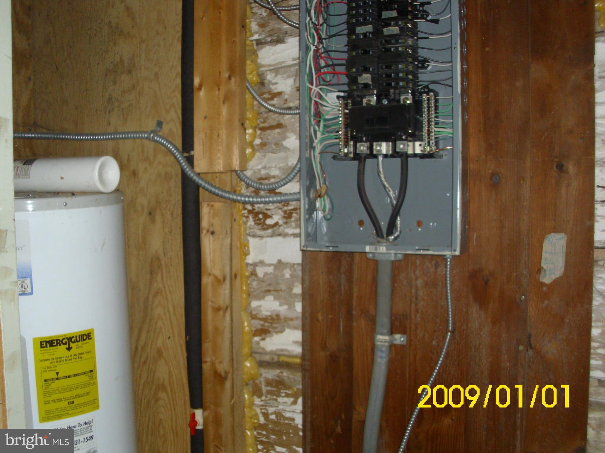 596 Fiery Run Road Linden, VA 22642 - Photo 3 of 15 Interior (General)