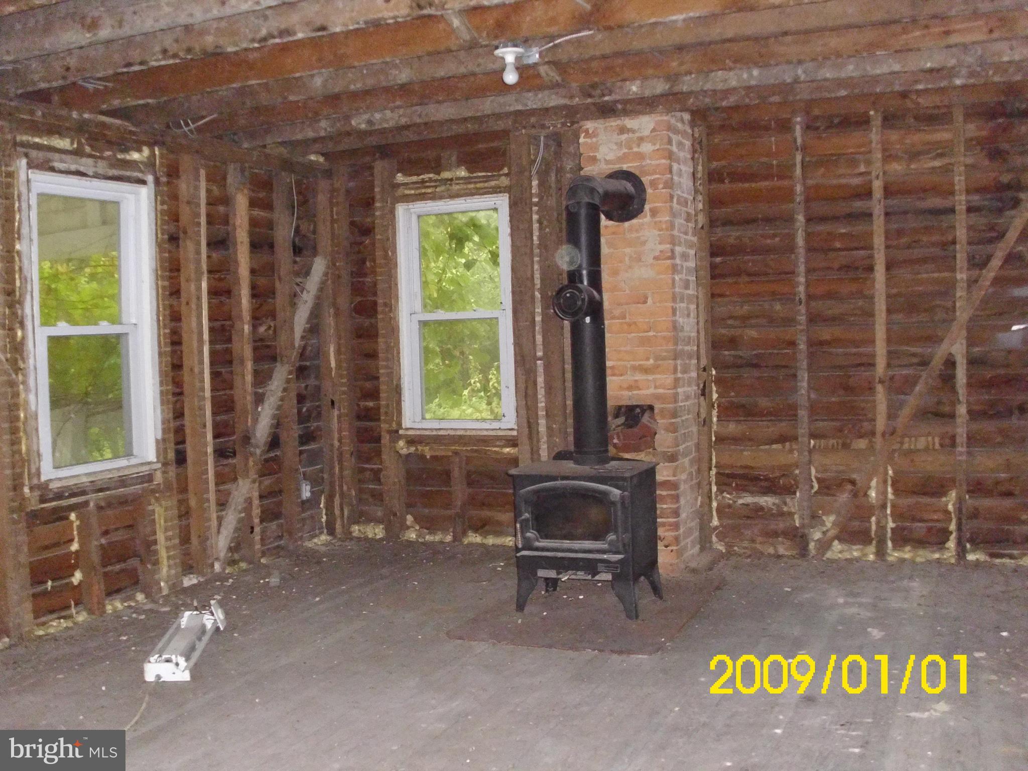 596 Fiery Run Road Linden, VA 22642 - Photo 6 of 15 Living Room
