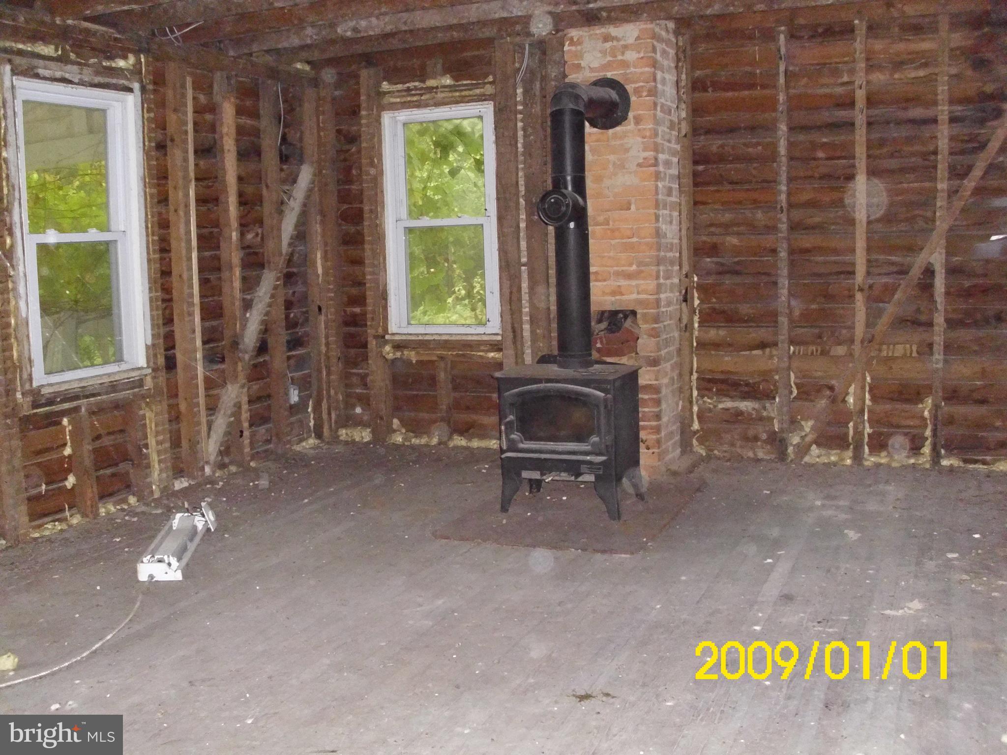 596 Fiery Run Road Linden, VA 22642 - Photo 7 of 15 Living Room