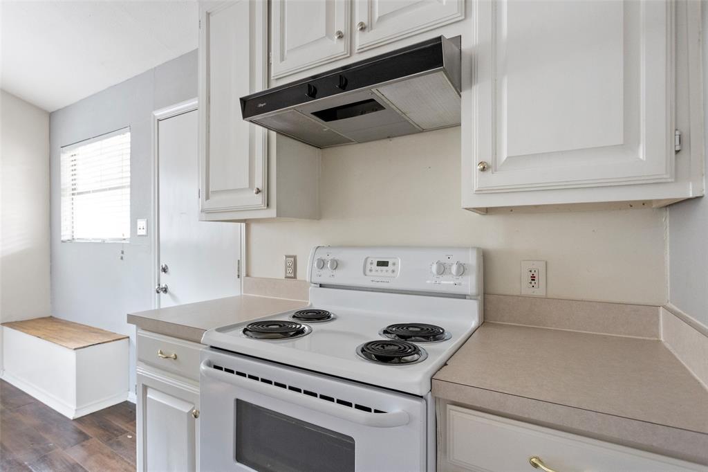 1811 Hidden Valley Road Granbury, TX 76049 - Photo 12 of 32