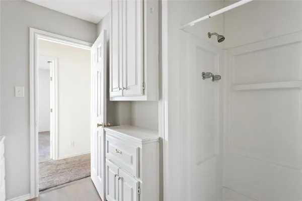 $1,400 | 1811 Hidden Valley Road, Granbury, TX 76049