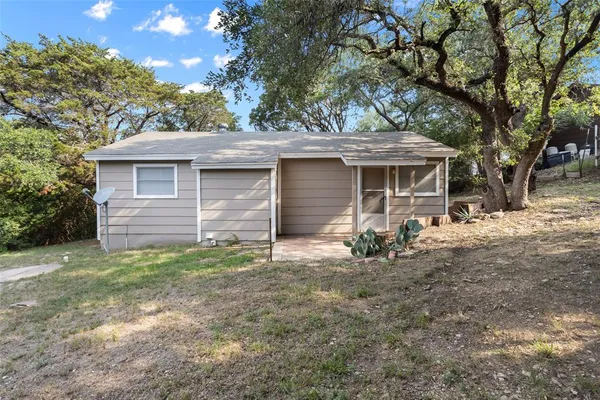 $1,400 | 1811 Hidden Valley Road, Granbury, TX 76049