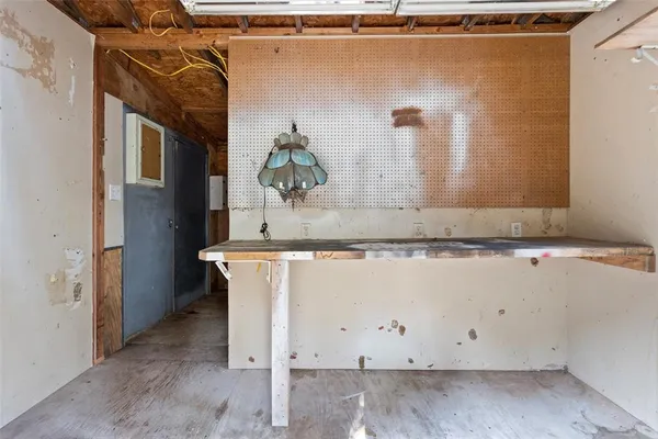 $1,400 | 1811 Hidden Valley Road, Granbury, TX 76049