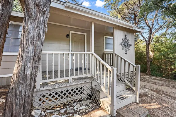 $1,400 | 1811 Hidden Valley Road, Granbury, TX 76049