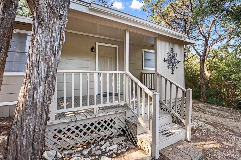 1811 Hidden Valley Road Granbury, TX 76049 - Photo 3 of 32