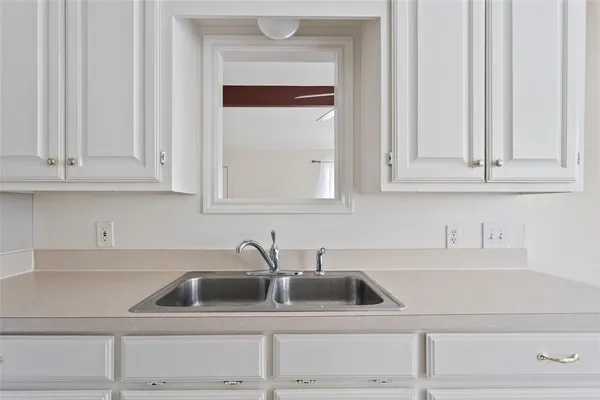 $1,400 | 1811 Hidden Valley Road, Granbury, TX 76049