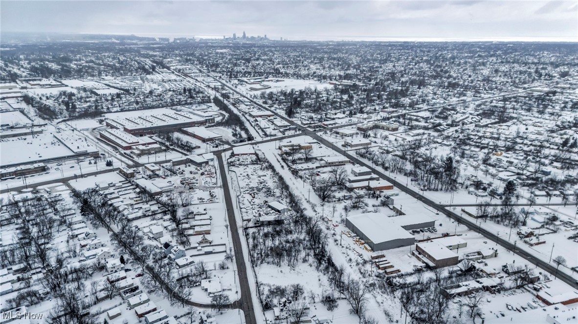 17001 South Miles Road Cleveland, OH 44128 - Photo 9 of 17 View of snowy aerial view