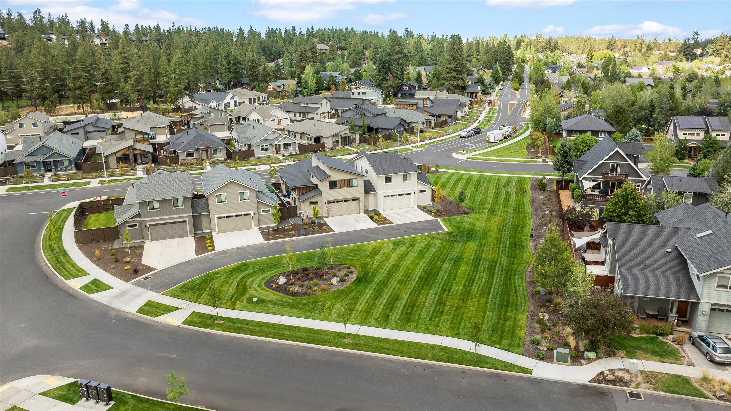 2312 Northwest Skyline Ranch Road Bend, OR 97703 - Photo 25 of 37 50-240912_JILLROSELL-11