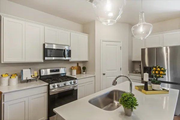 $213,900 | 2044 Hillman Way, Roebuck, SC 29376