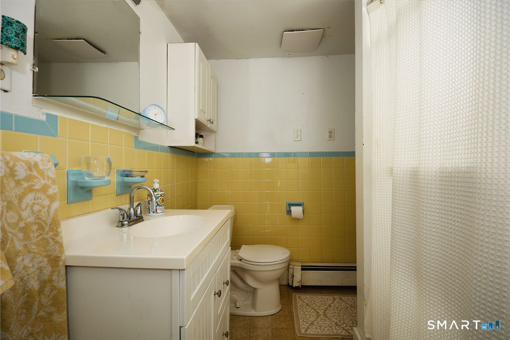 82 Pin Pack Road Ridgefield, CT 06877 - Photo 11 of 36