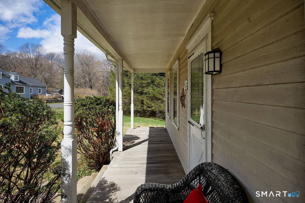 82 Pin Pack Road Ridgefield, CT 06877 - Photo 16 of 36