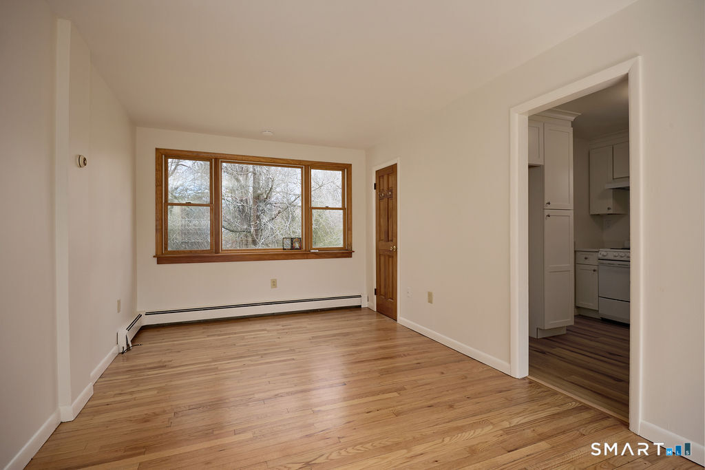 82 Pin Pack Road Ridgefield, CT 06877 - Photo 18 of 36