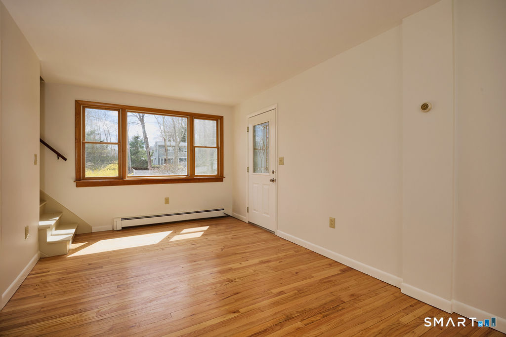 82 Pin Pack Road Ridgefield, CT 06877 - Photo 19 of 36