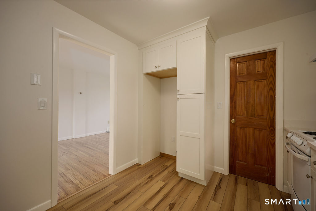 82 Pin Pack Road Ridgefield, CT 06877 - Photo 23 of 36