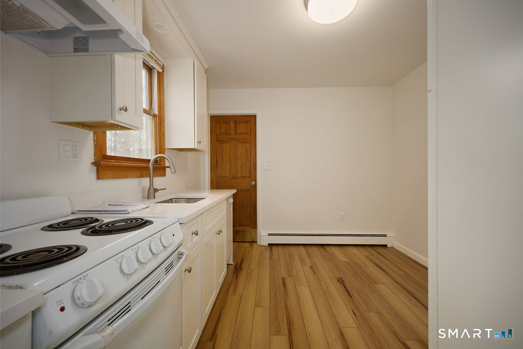 82 Pin Pack Road Ridgefield, CT 06877 - Photo 24 of 36