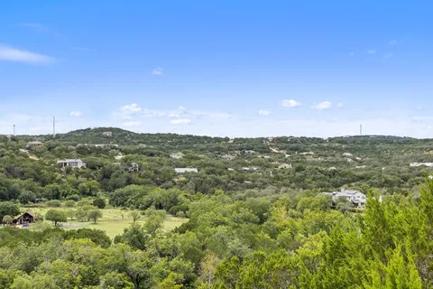 $724,999 | 19401 Tessa Heights, Spicewood, TX 78669