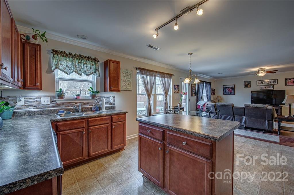 1206 Catawba Run Road Lowell, NC 28098 - Photo 11 of 24 Gallery Image 11