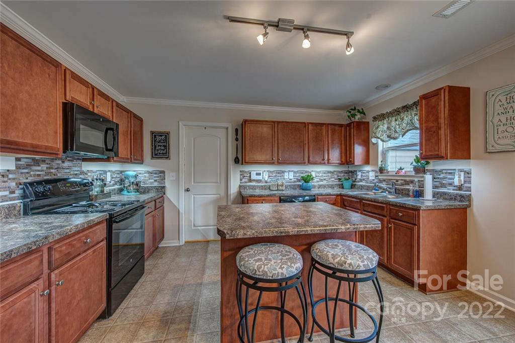 1206 Catawba Run Road Lowell, NC 28098 - Photo 10 of 24 Gallery Image 10