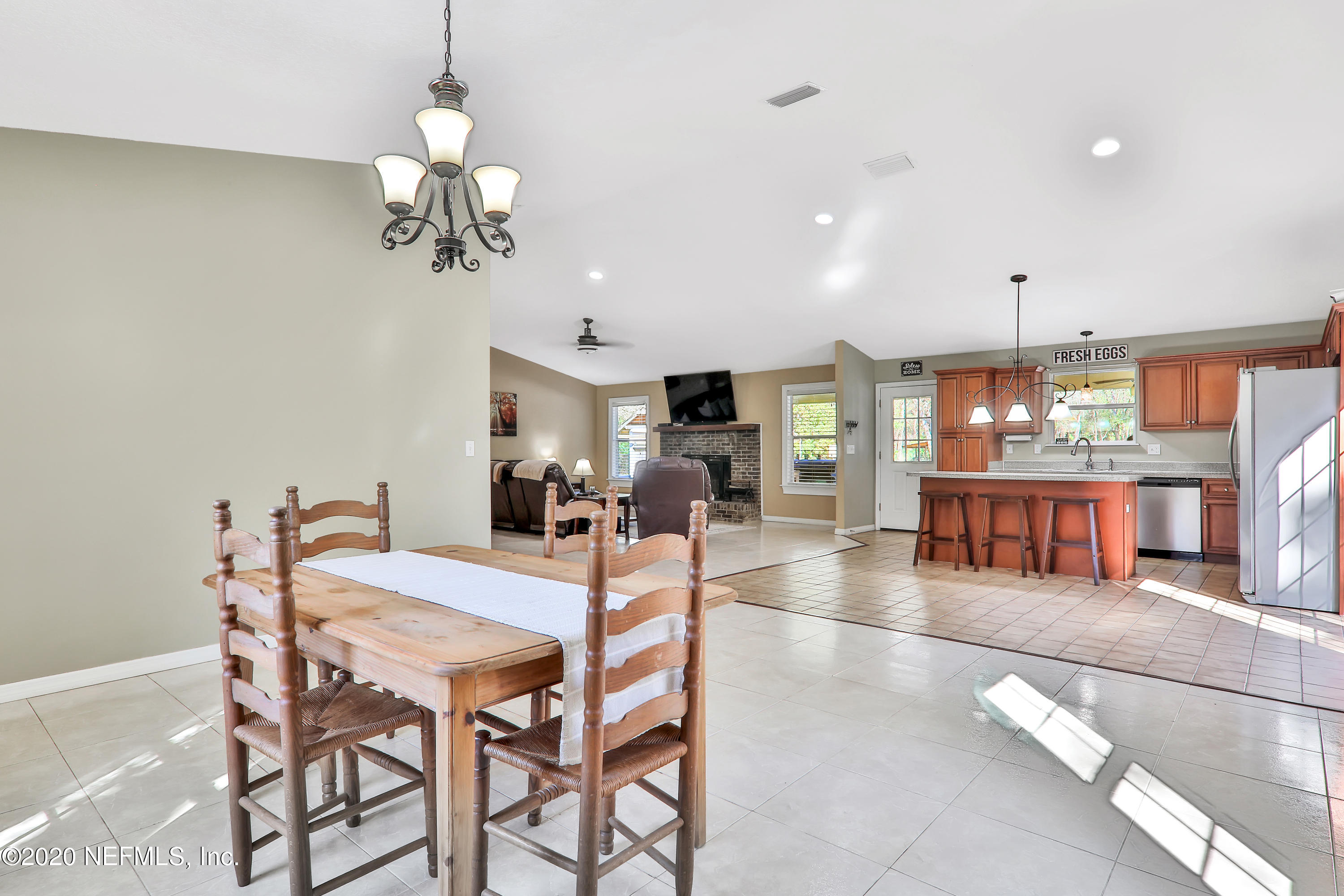 3133 Lannie Road Jacksonville, FL 32218 - Photo 17 of 25 Plenty of room for all your furniture
