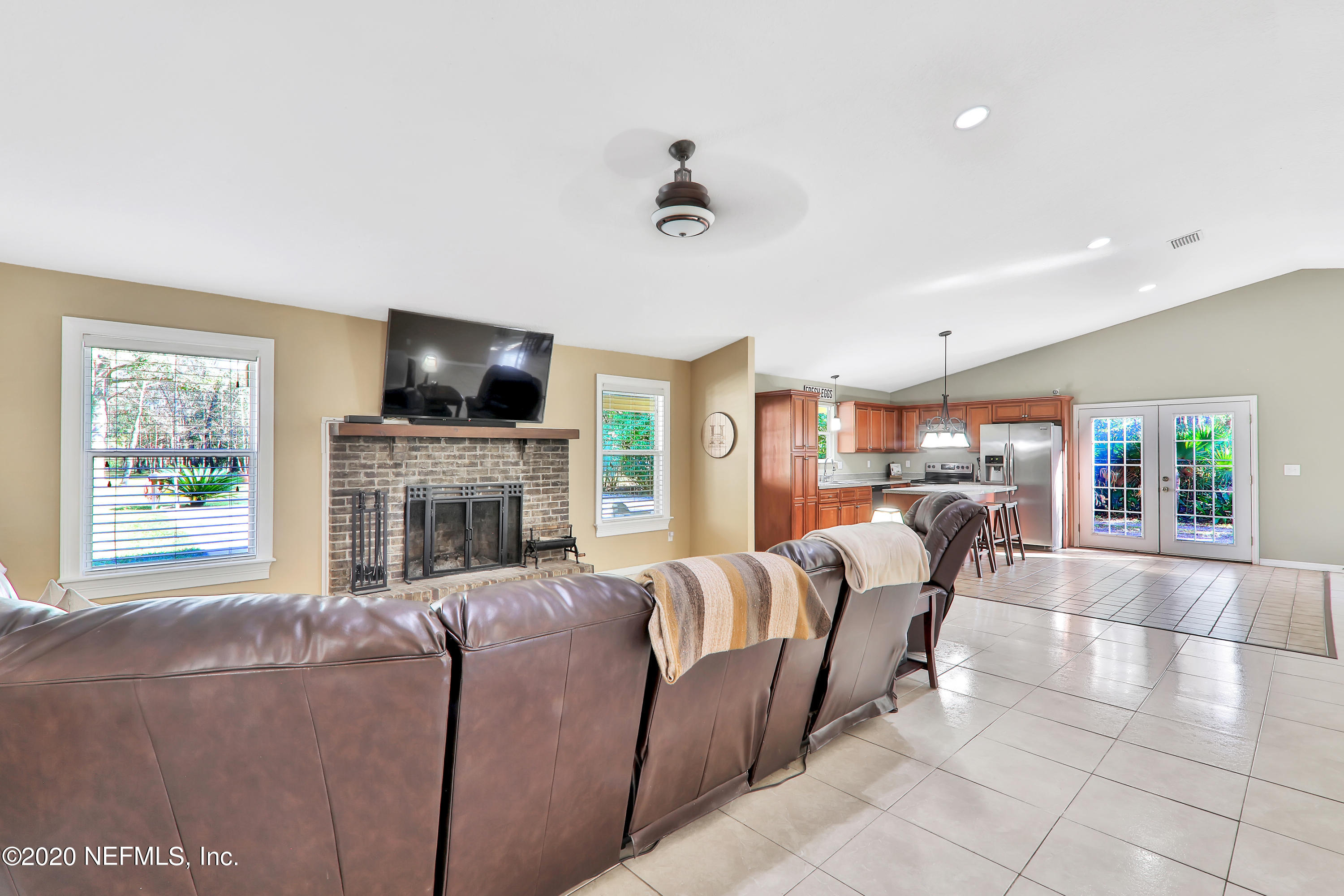 3133 Lannie Road Jacksonville, FL 32218 - Photo 8 of 25 Light, bright, and spacious