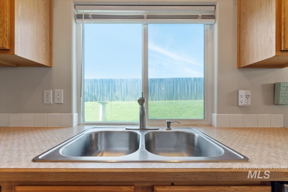 7579 West Middle Fork Street Boise, ID 83709 - Photo 12 of 39
