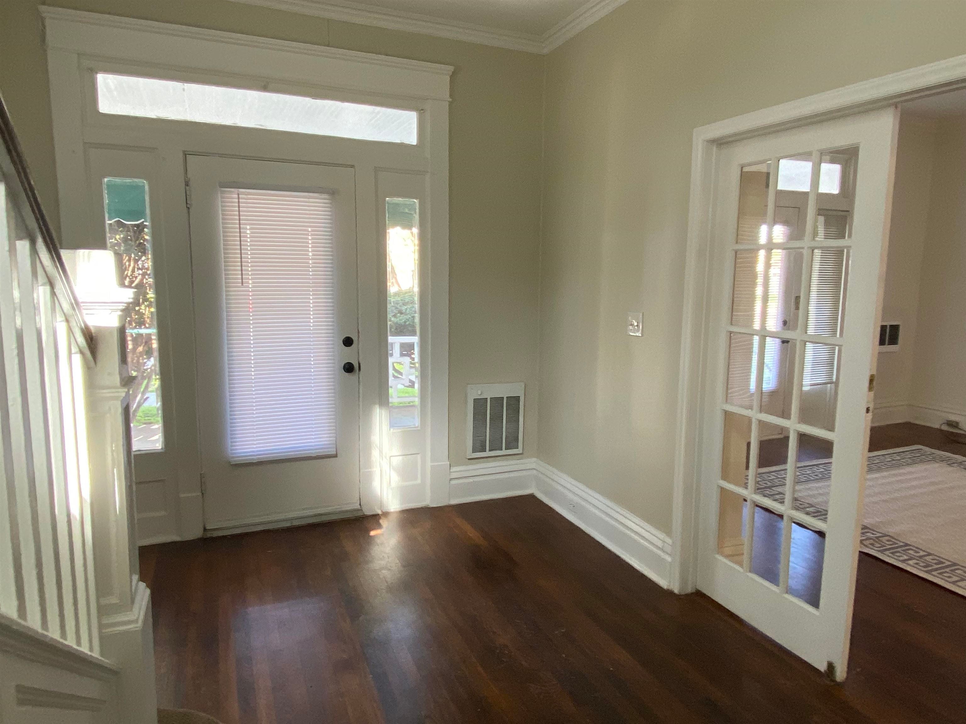 928 1/2 10th Street Huntington, WV 25701 - Photo 4 of 22 Gallery Image 4
