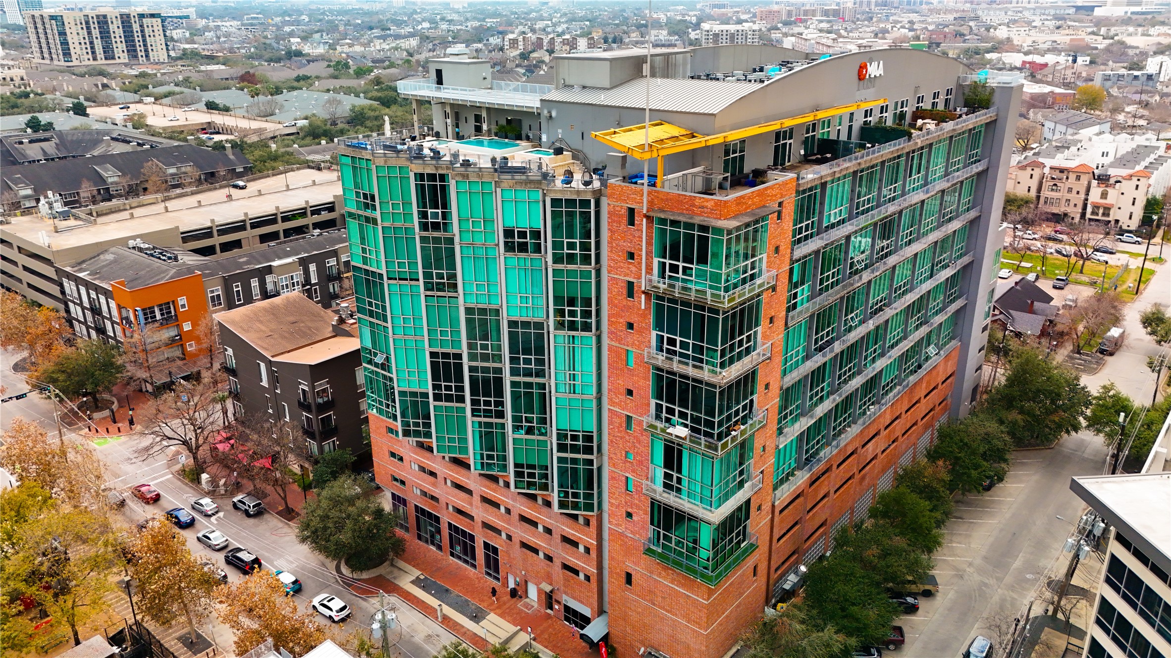2000 Bagby Street, Unit 5400 Houston, TX 77002 - Photo 28 of 47 Rise Lofts building sky view