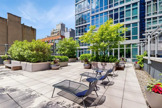 $1,149,888 | 310 West 52nd Street, Unit 17A | Hell's Kitchen