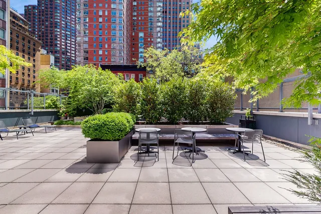 $1,149,888 | 310 West 52nd Street, Unit 17A | Hell's Kitchen