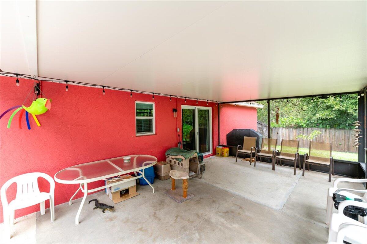 6102 Raintree Trail Fort Pierce, FL 34982 - Photo 33 of 36 34-Raintree-0535
