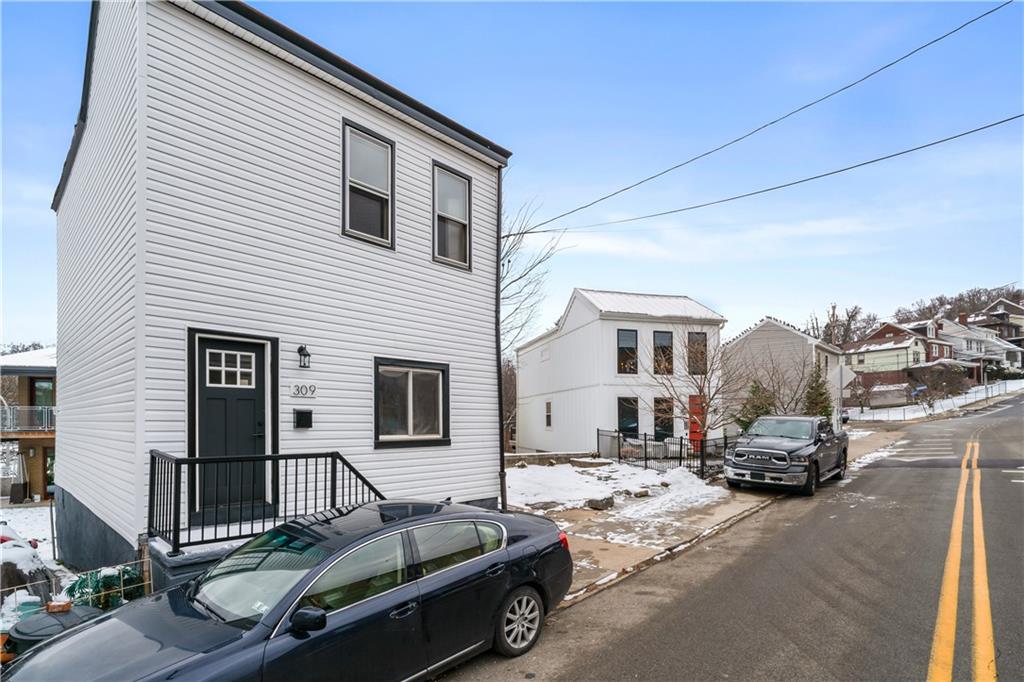 309 North Mathilda Street Pittsburgh, PA 15224 - Photo 2 of 31 Gallery Image 2
