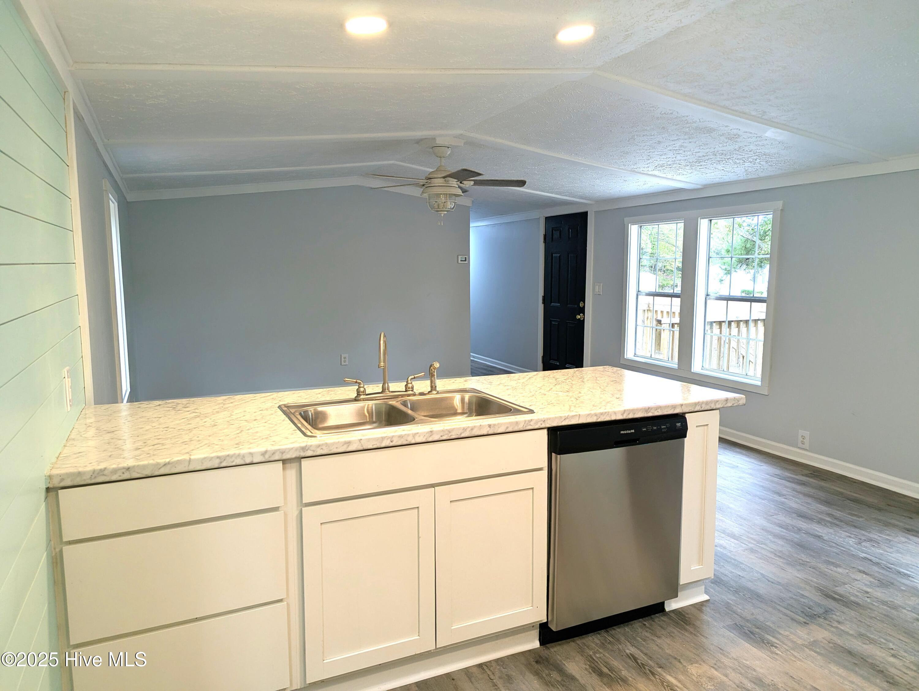 1587 Snapper Street Southwest Shallotte, NC 28470 - Photo 5 of 19 Kitchen
