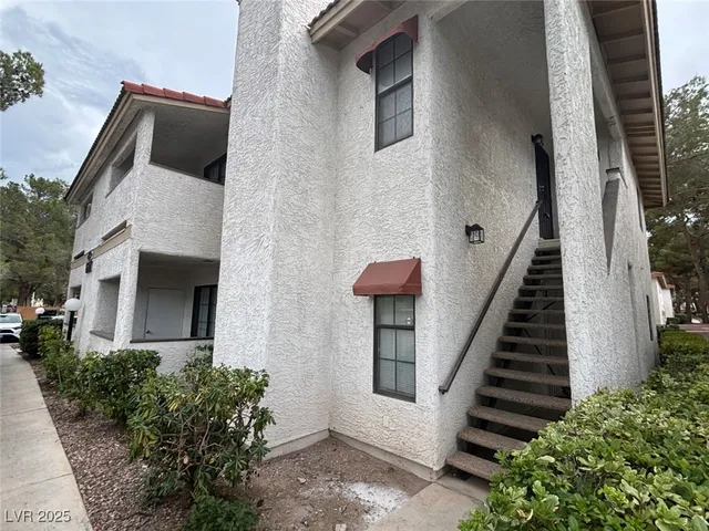 $1,400 | 6611 West Tropicana Avenue, Unit 202, Las Vegas, NV 89103