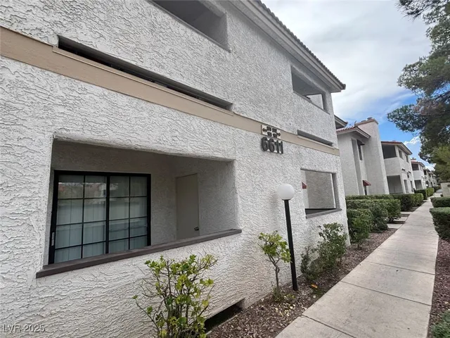 $1,400 | 6611 West Tropicana Avenue, Unit 202, Las Vegas, NV 89103