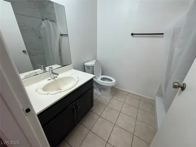 $1,400 | 6611 West Tropicana Avenue, Unit 202, Las Vegas, NV 89103