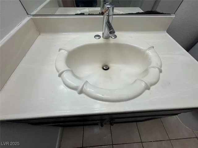 $1,400 | 6611 West Tropicana Avenue, Unit 202, Las Vegas, NV 89103