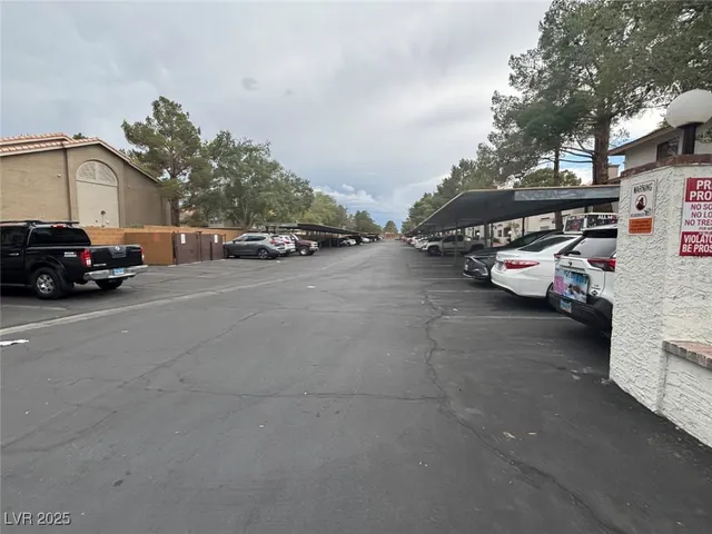 $1,400 | 6611 West Tropicana Avenue, Unit 202, Las Vegas, NV 89103