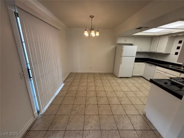 $1,400 | 6611 West Tropicana Avenue, Unit 202, Las Vegas, NV 89103