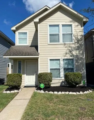 $2,100 | 1102 Cleveland Street, Houston, TX 77019
