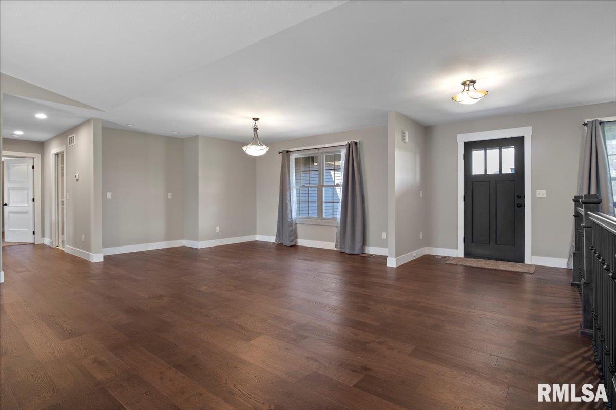 1813 West Rd Drive Springfield, IL 62711 - Photo 4 of 32