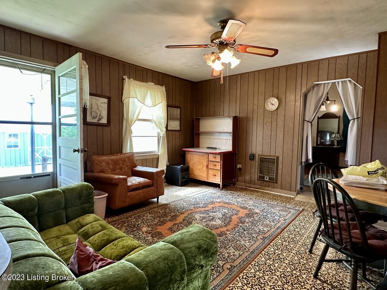 4043 Caney Creek Road Caneyville, KY 42721 - Photo 39 of 43 Freeman Auction Int24