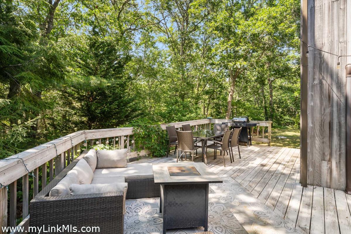 99 Old Purchase Road Edgartown, MA 02539 - Photo 4 of 30