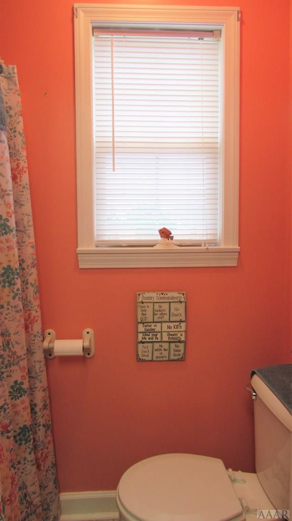 159 Scotland Road Camden, NC 27921 - Photo 13 of 49 Hall bath