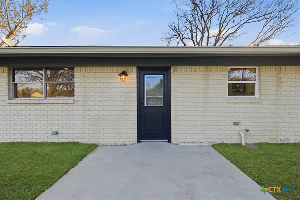 $1,675 | 410 State Highway 95, Little River-Academy, TX 76554