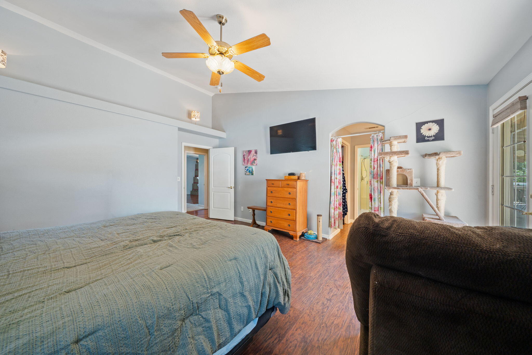 10971 Oak Run Road Oak Run, CA 96069 - Photo 23 of 49 Primary Bedroom